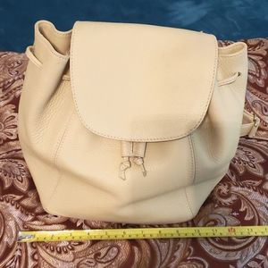 Sonoma Coach Maize Pebble Leather Large Backpack Day Pack